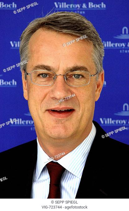 GERMANY, FRANKFURT ON THE MAIN, 16.04.2008, Frank GOERING, CEO chief executive officer of Villeroy and Boch during the financial statement press conference