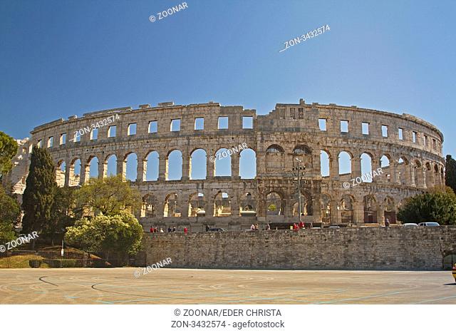 Das römische Amphitheater in Pula bekannt wegen seiner hervorragenden Akkustik ist auch heute noch Veranstaltungsort für viele Konzerte