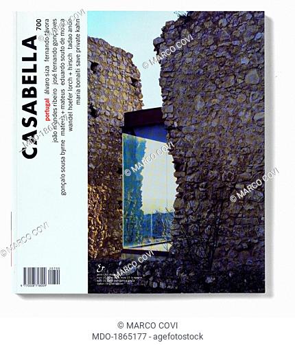 Casabella, No. 700, May 2002, 20th century, Arnoldo Mondadori Editore, Milan, 28 x 31 cm. Whole artwork view. Photography of glass structure set between two...