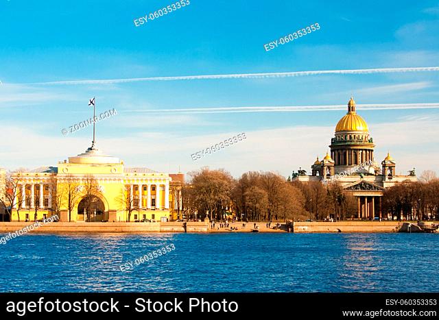 St. Isaac's Cathedral. Saint Petersburg Sunny day