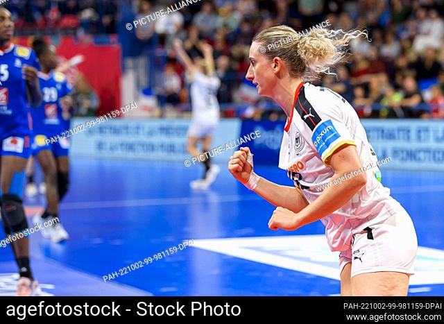 02 October 2022, France, Nancy: Handball, women: International match France - Germany. Mia Zschocke of Germany reacts during the match