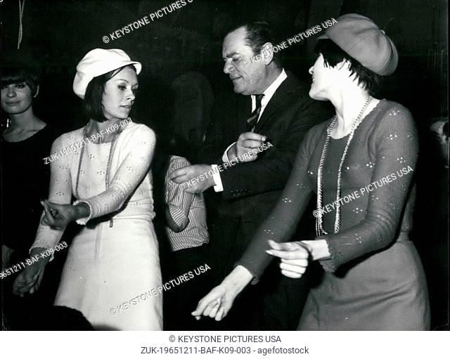 Dec. 11, 1965 - Eddie Constantine & Women Perform 'Le Monkiss' Dance Night Club (Credit Image: © Keystone Press Agency/Keystone USA via ZUMAPRESS.com)