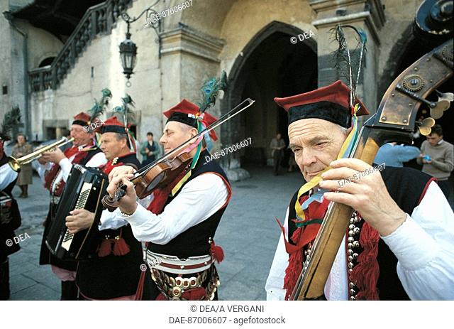 Poland - Malopolskie voivodship. Musicians in Krakow