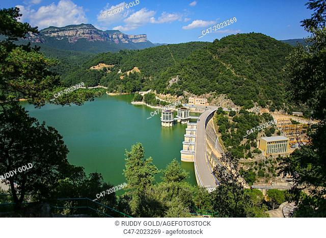 Catalunya, Spain, Girona province, Osona area, Sau reservoir at near full capacity over Ter river near Sant Romà de Sau. The reservoir has 17 kilometers long...
