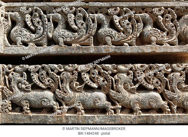 Rows of figurines on the wall of Kesava Temple, Keshava Temple, Hoysala style, Somnathpur, Somanathapura, Karnataka, South India, India, South Asia, Asia