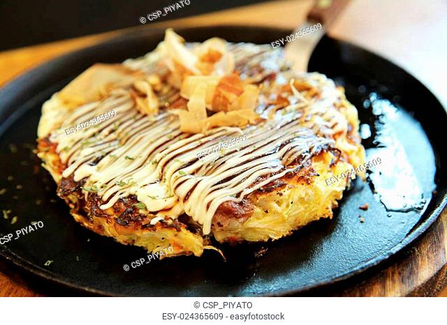 Japanese food okonomiyaki , Japanese pizza