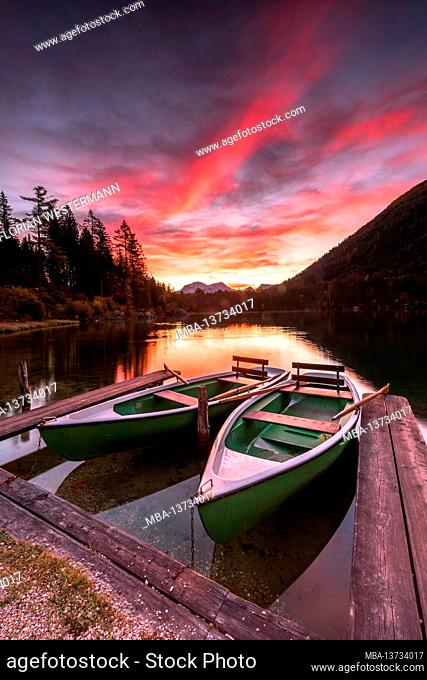 Two rowing boats in the morning light on the Hintersee in Berchtesgadener Land