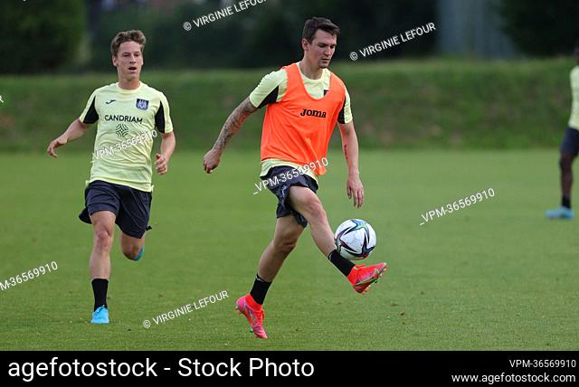 Anderlecht's Benito Raman pictured in action during a training session ahead of the 2022-2023 season, of Belgian first division soccer team RSCA Anderlecht