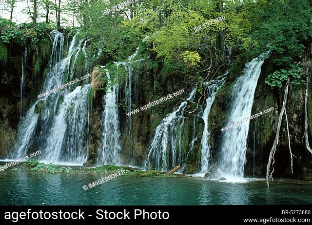 Waterfall, Plitvice Lakes National Park, Croatia, Nacionalni Park Plitvicka Jezera, Europe