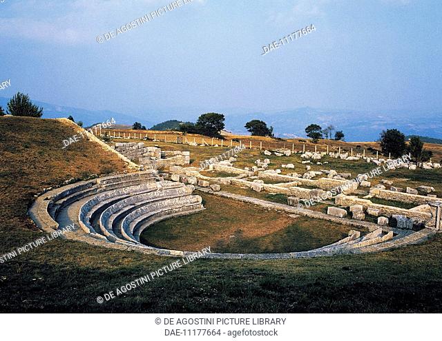 Theatre-temple Pietrabbondante, Molise, Italy. Samnite culture, Italic civilisation, 2nd-1st century BC