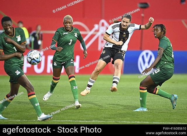 goalchance Sara DAEBRITZ (GER), action, shot. Soccer Laenderspiel Frauen Germany (GER) -Zambia (ZMB) 2-3 on July 7th, 2023