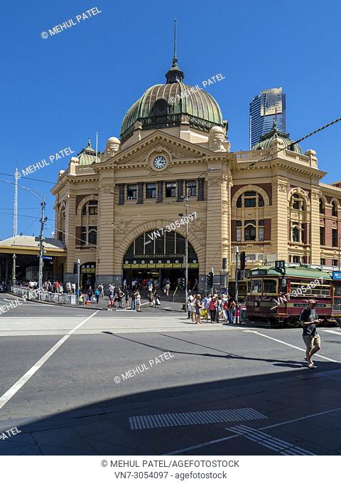 Flinders Street Station, Flinders Street crosssing with Swanston Street, Melbourne, Victoria, Australia