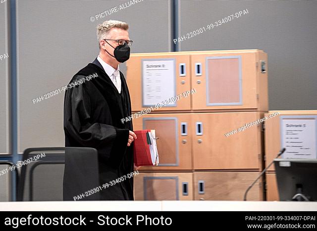 01 March 2022, Lower Saxony, Oldenburg: Sebastian Bührmann, presiding judge in the trial against ex-superiors of the convicted former nurse N