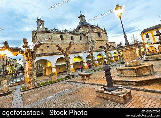 Capilla de Cerralbo, Capilla del Cardenal Pacheco, 16th century, Herrerian Style, Plaza del Buen Alcalde, Good Mayor Square, Ciudad Rodrigo, Medieval Town