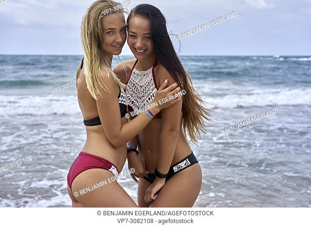 Lesbian Teens In Bikinis