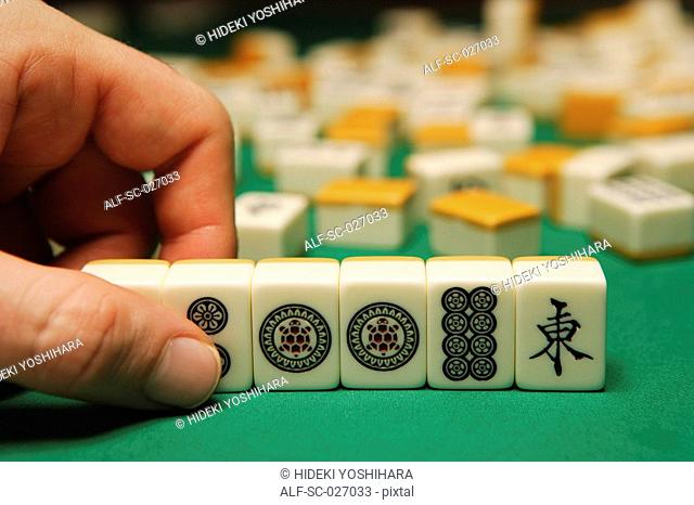 Playing mahjong