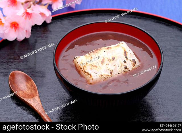 Japanese confectionery, Oshiruko sweet in a bowl on wooden tray