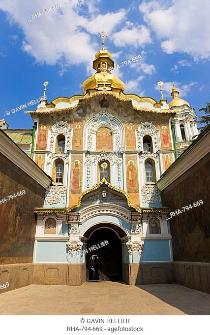 Entrance, Kiev-Pechersk Lavra, Cave monastery, UNESCO World Heritage Site, Kiev, Ukraine, Europe