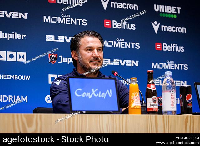 Club's head coach Carl Hoefkens pictured during the weekly press conference of Belgian soccer team Club Brugge KV, Friday 12 August 2022 in Knokke-Heist