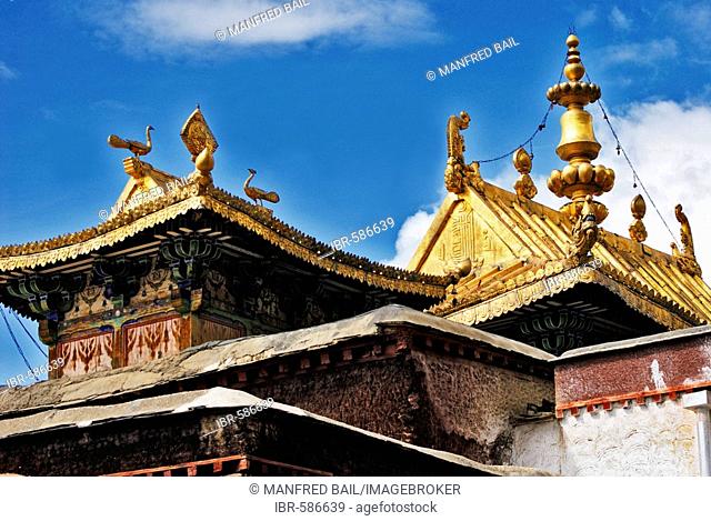 Facadem golden roof, Palcho Monastery or Pelkor chode or Shekar, Gyantse, Tibet