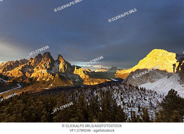 Cristallo group with Misurina and Marcoira Peaks, Dolomites, Auronzo di Cadore, Belluno, Veneto, Italy