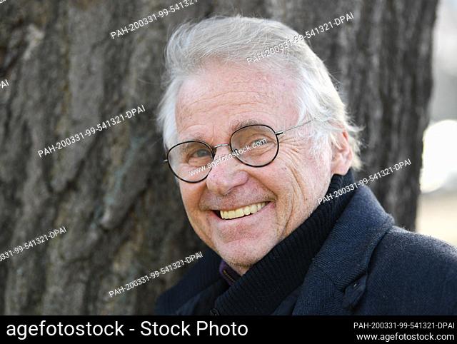 31 March 2020, Hessen, Frankfurt/Main: Daniel Cohn-Bendit, a German-Frenchman and long-time member of the European Parliament for the Greens