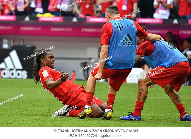 goaljubel Renato SANCHES (Bayern Munich) after goal to 3-1 with Franck RIBERY (Bayern Munich) and RAFINHA (FC Bayern Munich), action. 1