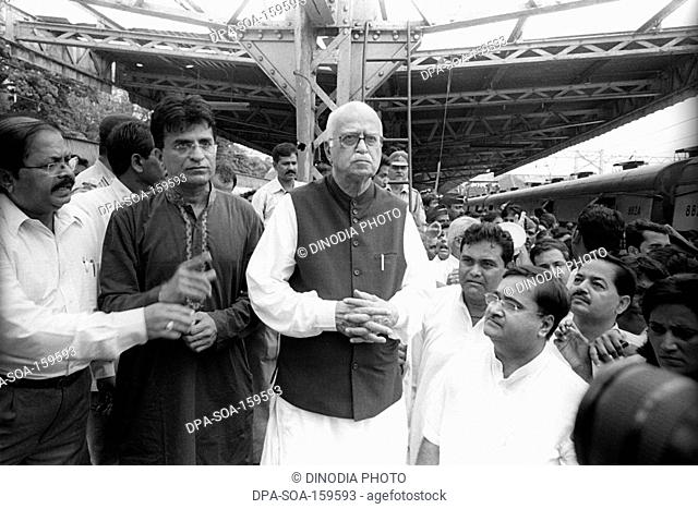 Bharatiya Janata Party leader Lal Krishna Advani visiting site of bomb blast at Mahim railway station ; Bombay Mumbai ; Maharashtra ; India NO MR
