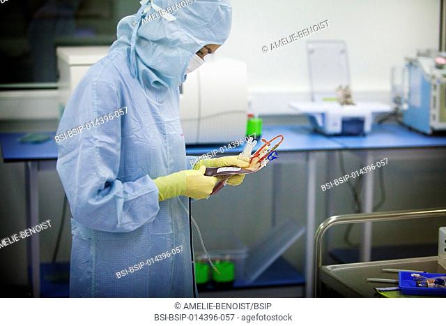 Reportage in a Swiss biobank which specialises in storing stem cells from blood in the umbilical cord (hematopoietic stem cells) and stem cells from tissue from...