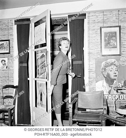 Henriette Ragon, known as Patachou, French actress and singer, at home in 1955. Photo Georges Rétif de la Bretonne