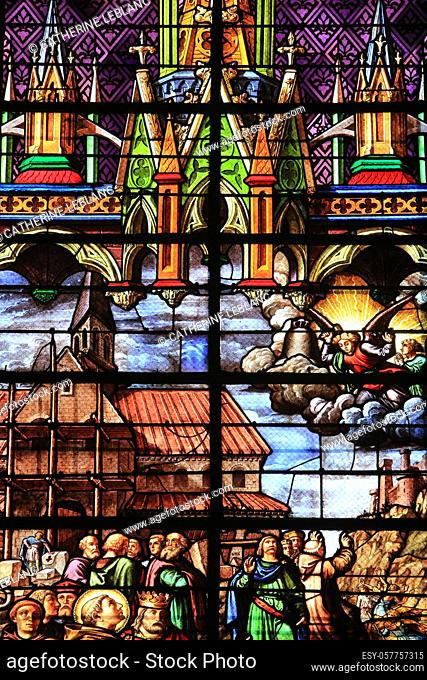 David in worship. Stained glass. Work of the master glassmaker Claudius Lévêque de Beauvais. Abbey of Saint-Pierre Notre-Dame des Ardents
