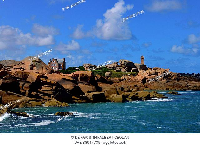 Mean Ruz House and lighthouse at Ploumanac'h, Pink Granite Coast, Brittany, France
