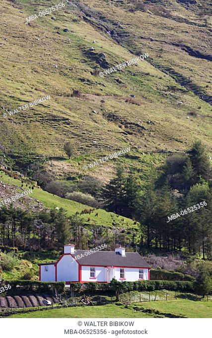 Ireland, County Donegal, Glengesh Pass, landscape with traditional house