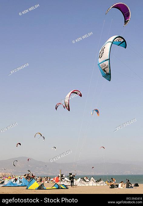 Torremolinos, Costa del Sol, Malaga Province, Andalusia, southern Spain. Kite surfing on Playamar beach