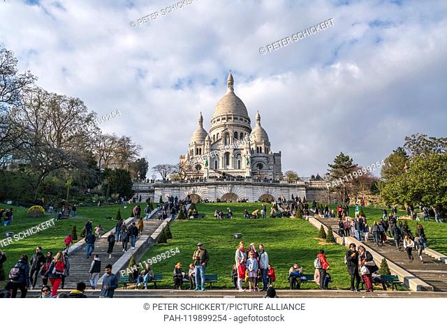 Die Basilika Sacre Coeur, Montmartre, Paris, Frankreich | Basilica Sacre Coeur, Montmartre , Paris, France | usage worldwide. - Paris/