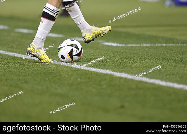 firo: November 18th, 2023 football, soccer, season 2023/2024 men's national team Germany friendly match: Germany - Turkey 2:3 ball and legs general depositor...