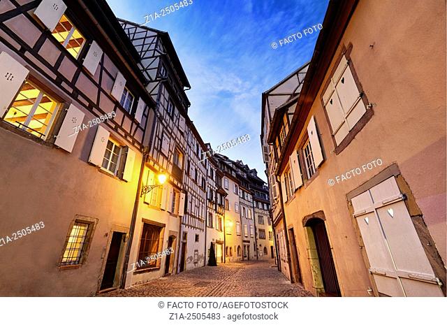 Tanner«s district The houses, mostly date back to the 17th and 18th centuries, were used by tanners who worked and lived there Colmar, Alsace, FranceÊ