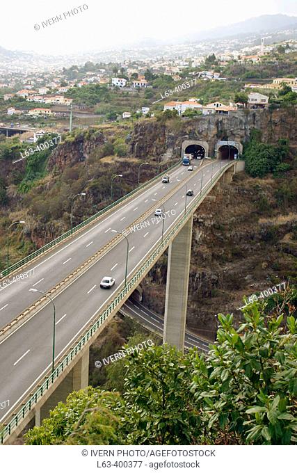 View of the main highway in Funchal, Nossa Senhora do Monte, Funchal, Ilha da Madeira, Portugal