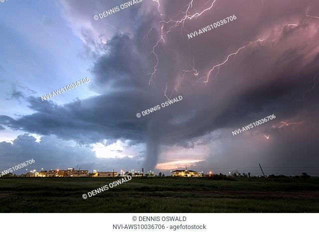 Cloud-to-cloud lightnings from a weak thunderstorm with microburst over Texas, USA