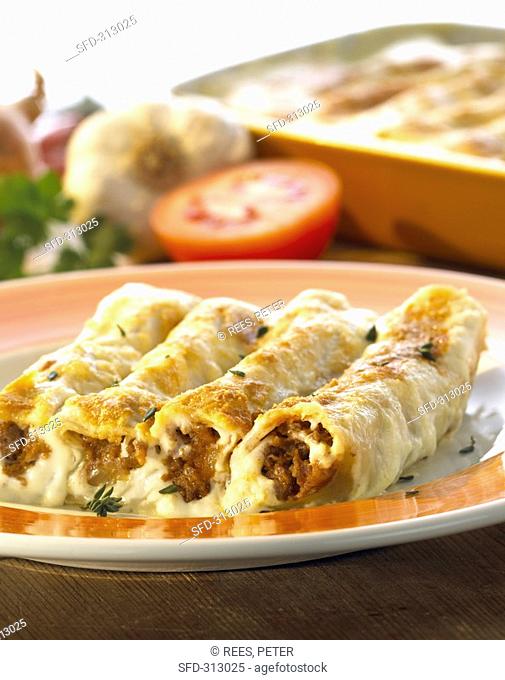 Cannelloni with mince filling