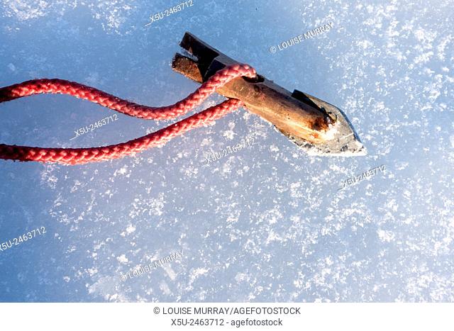 Harpoon head used to hunt walrus is attached to a harpoon and thrown from a boat during a hunt