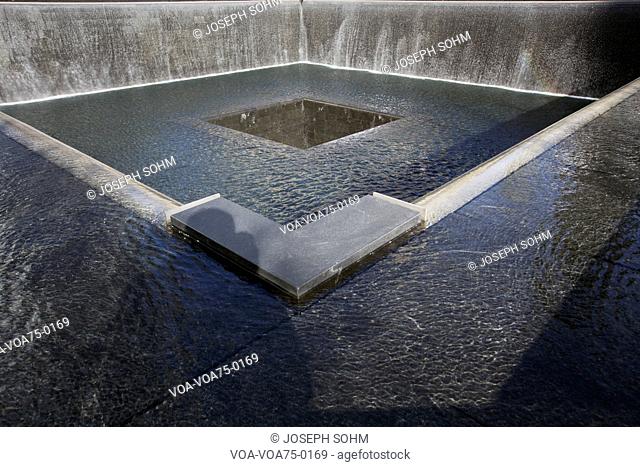 Waterfall Footprint of WTC, National September 11 Memorial, New York City, New York, USA