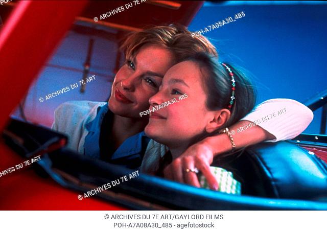 The Divine secrets of the Ya-Ya sisterhood Year: 2002 USA Allison Bertolino, Ashley Judd Director: Callie Khouri. It is forbidden to reproduce the photograph...