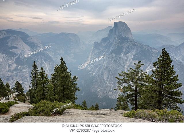 Half Dome peak shot from Glacier Point. Yosemite National Park, Mariposa County, California, USA