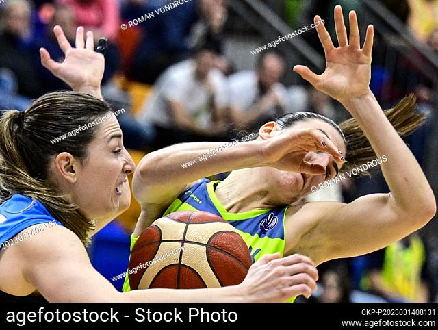 L-R Silvia Dominguez (Salamanca) and Teja Oblak (Prague) in action during the Women's European Basketball League (EuroLeague Women) quarterfinal playoff game:...