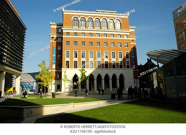 Brunswick Square, Brindleyplace, Birmingham, England