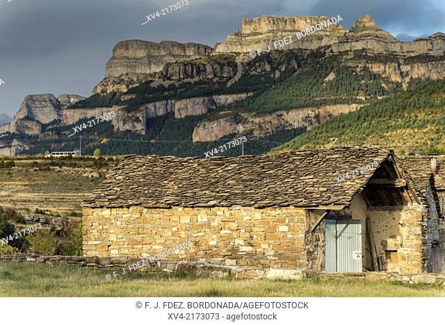 House of Buerba village. Vio Valley, Sobrarbe, Huesca Pyrenees, Spain