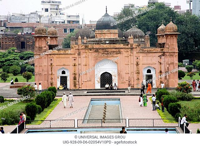 Lalbagh Fort, Bangla Mughal Style Architecture, Dhaka, Bangladesh Also Known As Fort Aurangabad