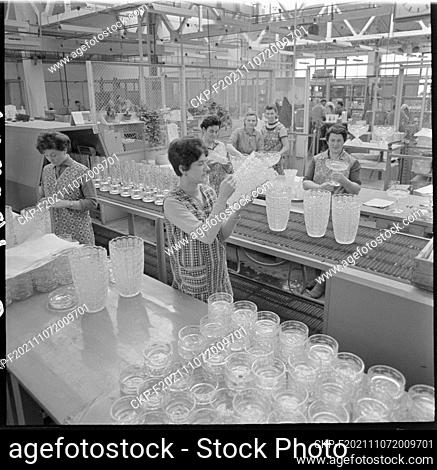 ***DECEMBER 28, 1972, FILE PHOTO***Employees control glass vases with rich decoration in Bohemia Glassworks in Brodce in the Trebic region, Czechoslovakia