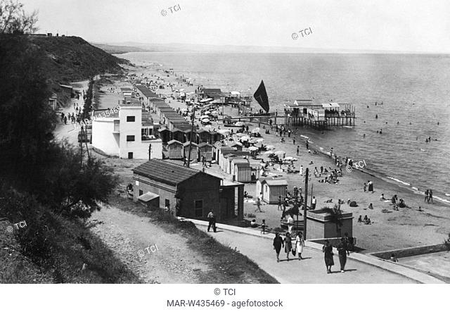 la spiaggia di sant'antonio, termoli, molise, italia, 1920 1930